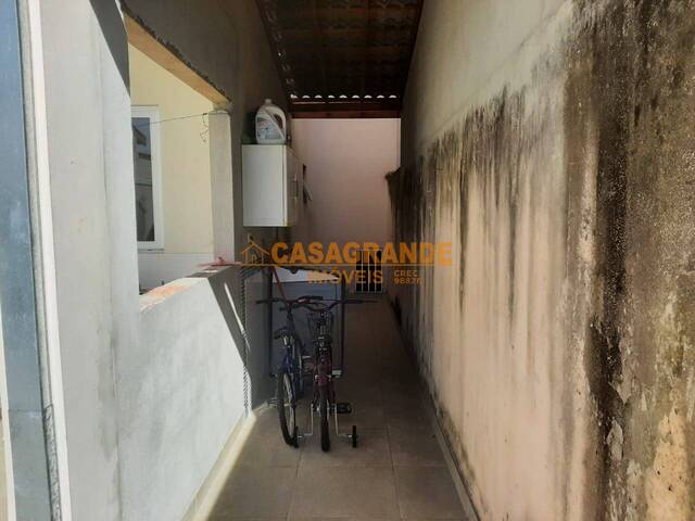 Casa para Venda em São José dos Campos - 5