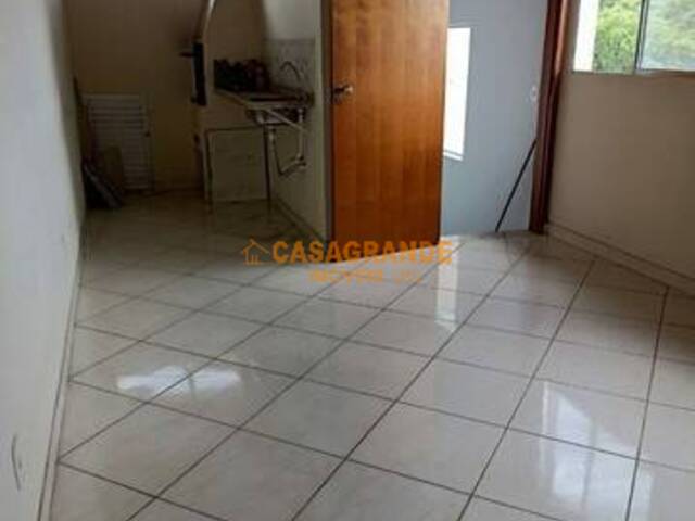 Casa para Venda em São José dos Campos - 3