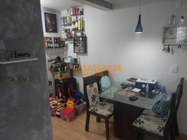 Apartamento para Venda em São José dos Campos - 2