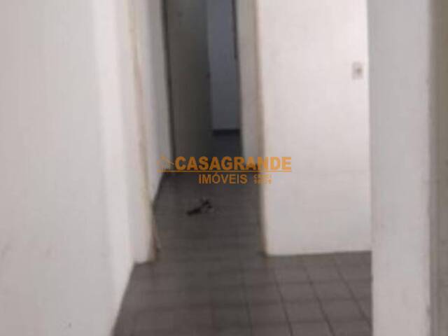 Casa para Venda em São José dos Campos - 5