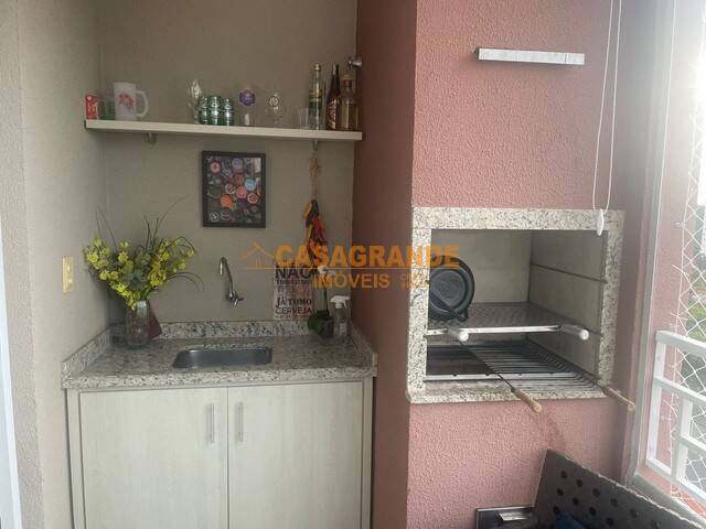 Apartamento para Venda em São José dos Campos - 3