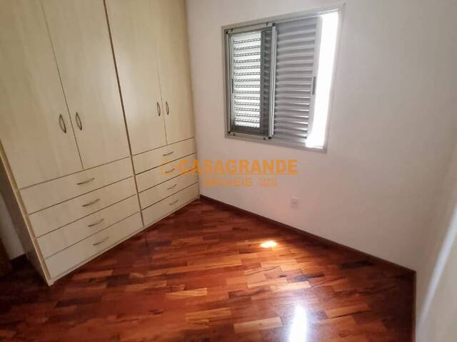 Apartamento para Venda em São José dos Campos - 4