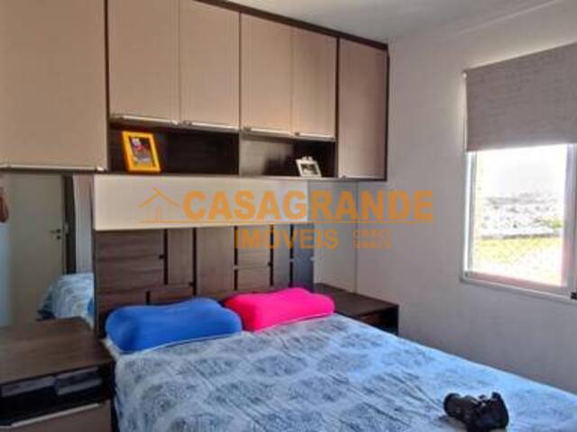 Apartamento para Venda em São José dos Campos - 4