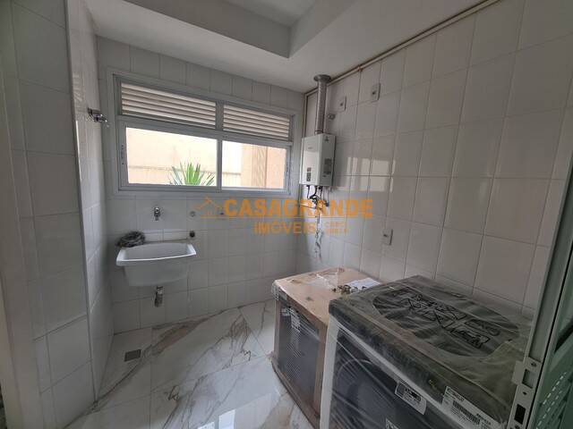 Apartamento para Venda em São José dos Campos - 3