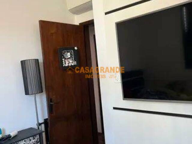 Apartamento para Venda em São José dos Campos - 4