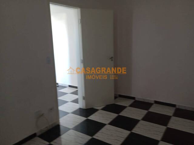 Apartamento para Venda em São José dos Campos - 4