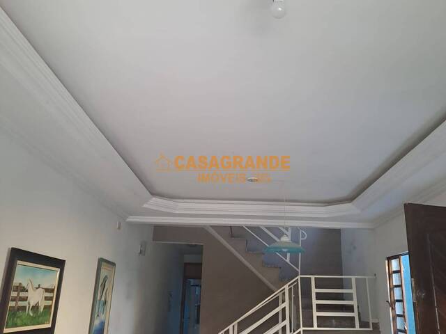 Casa para Venda em São José dos Campos - 5