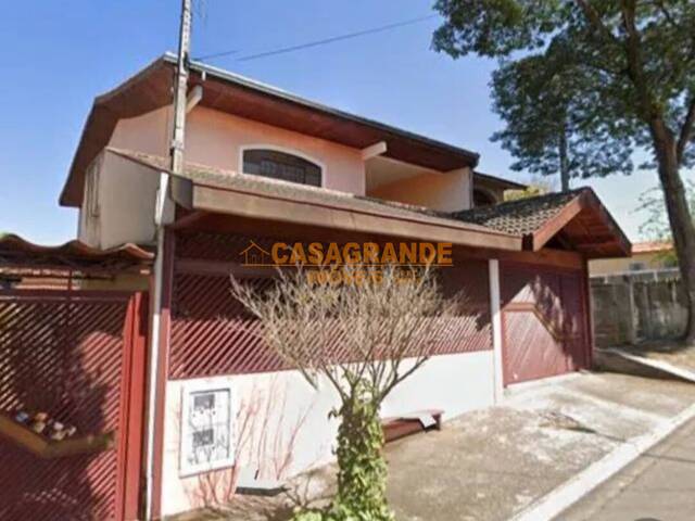 Casa para Venda em São José dos Campos - 2