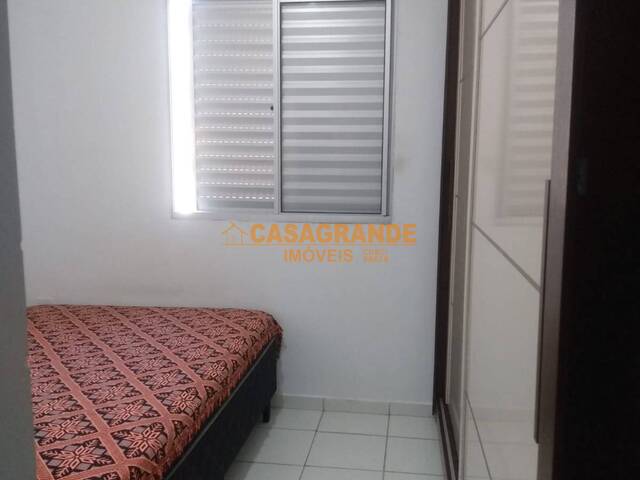 Apartamento para Venda em São José dos Campos - 3