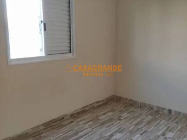 Apartamento para Venda em São José dos Campos - 3