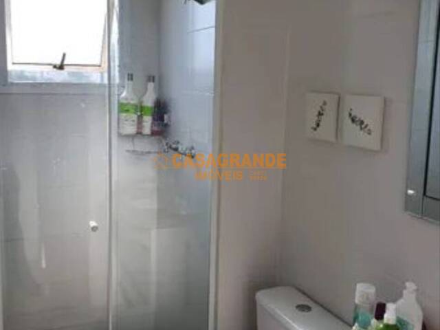 Apartamento para Venda em São José dos Campos - 3