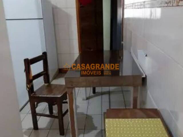 Casa para Venda em São José dos Campos - 5