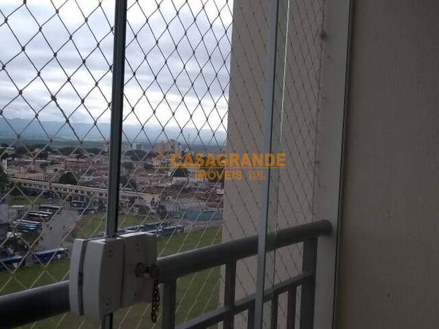 Apartamento para Venda em São José dos Campos - 2