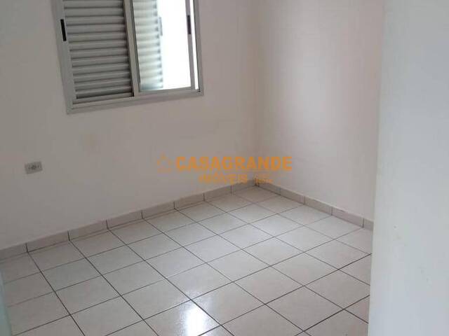 Apartamento para Venda em São José dos Campos - 3