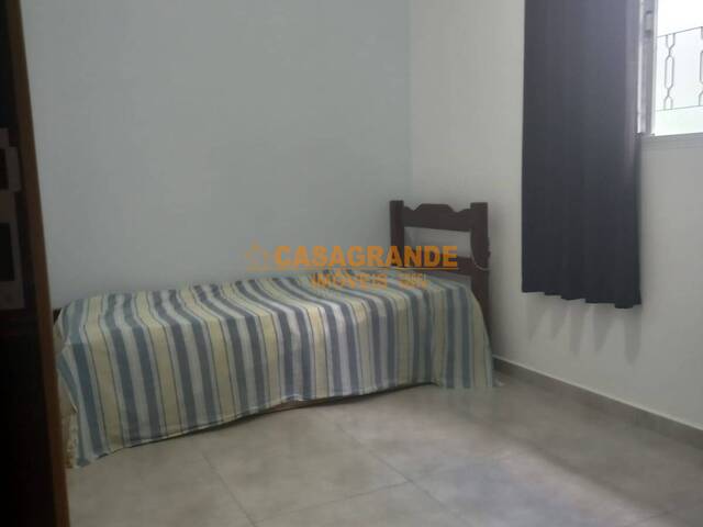 Casa para Venda em São José dos Campos - 5