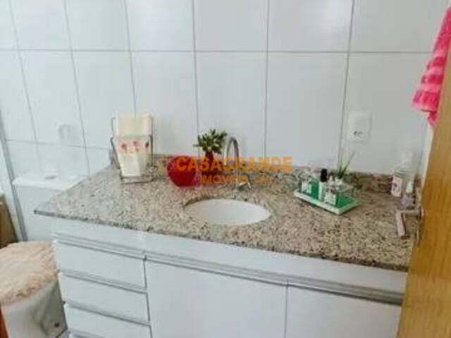 Apartamento para Venda em São José dos Campos - 5