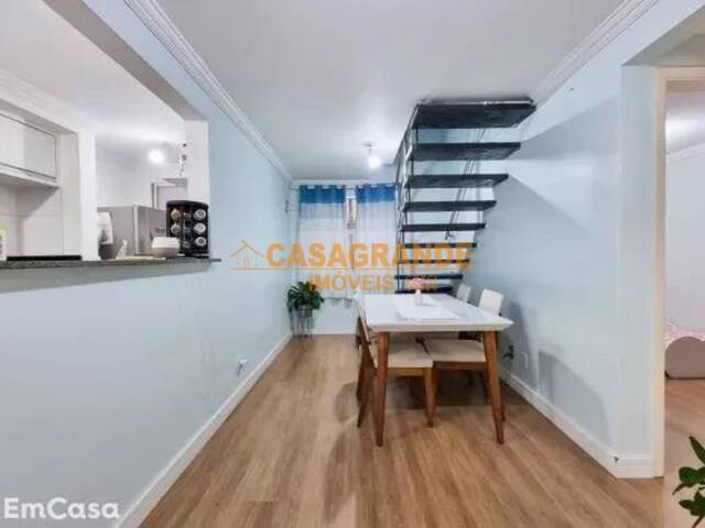 Apartamento para Venda em São José dos Campos - 4