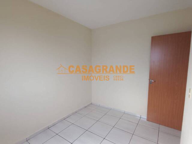 Apartamento para Venda em São José dos Campos - 3