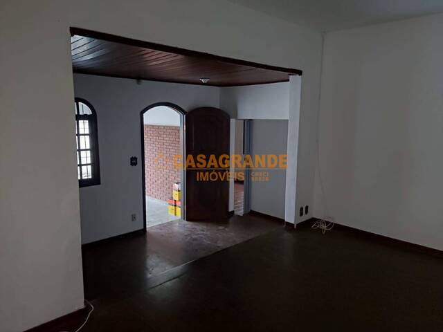 Casa para Venda em São José dos Campos - 5