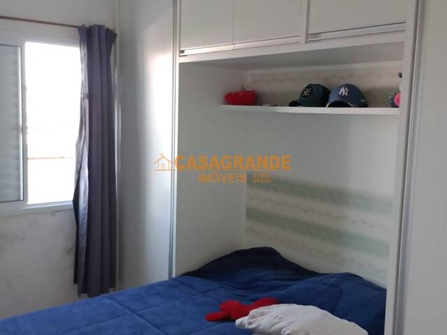 Apartamento para Venda em São José dos Campos - 3