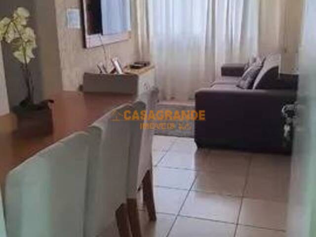 Apartamento para Venda em São José dos Campos - 4