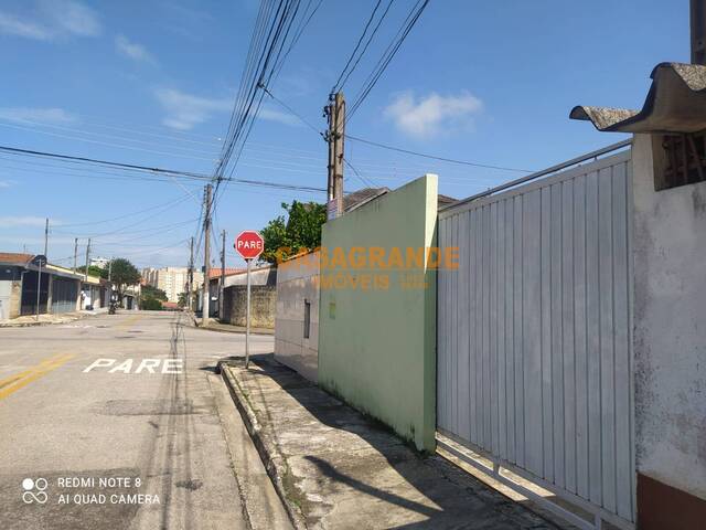 Casa para Venda em São José dos Campos - 2