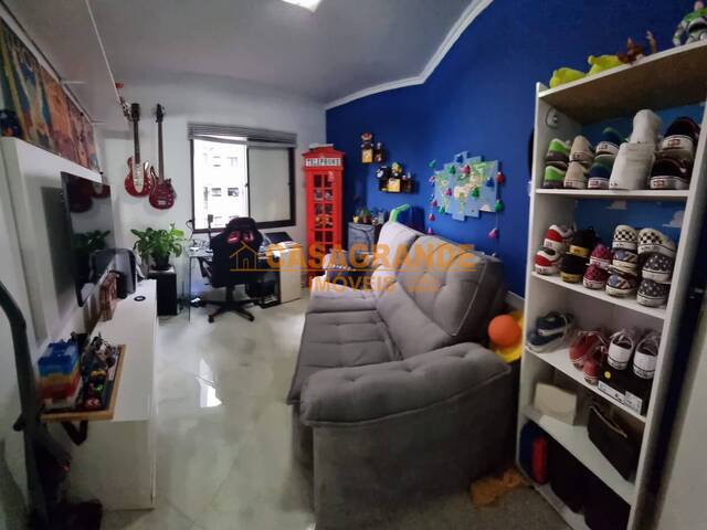 Apartamento para Venda em São José dos Campos - 2