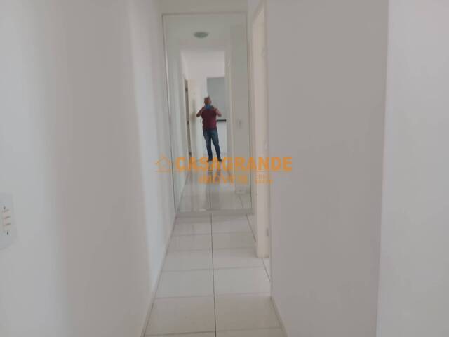 Apartamento para Venda em São José dos Campos - 4