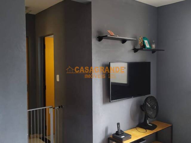 Apartamento para Venda em São José dos Campos - 3