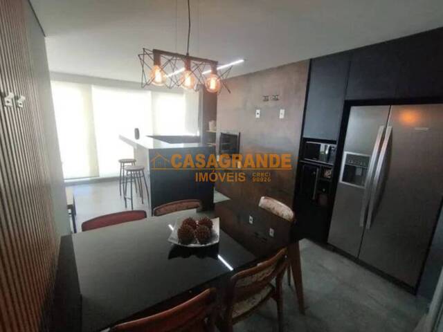 Apartamento para Venda em São José dos Campos - 4