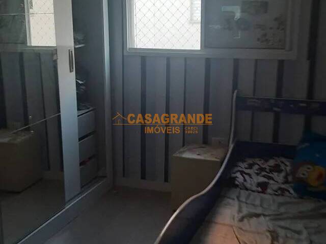 Apartamento para Venda em São José dos Campos - 2