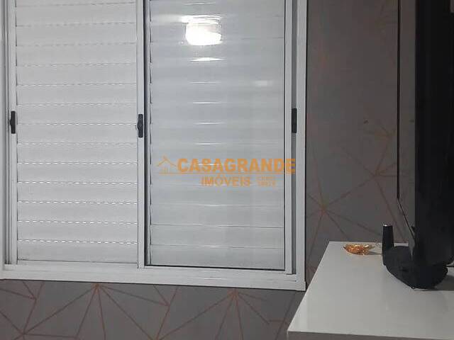 Apartamento para Venda em São José dos Campos - 4