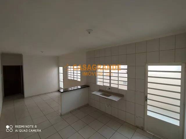 Casa para Venda em São José dos Campos - 4