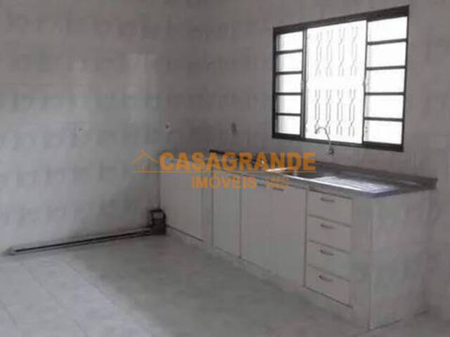 Casa para Venda em São José dos Campos - 5