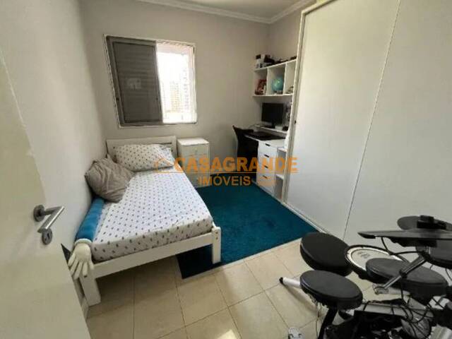 Apartamento para Venda em São José dos Campos - 5