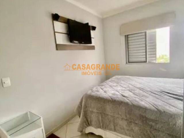 Apartamento para Venda em São José dos Campos - 4