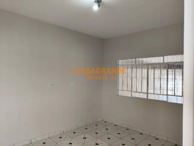 Casa para Venda em São José dos Campos - 3