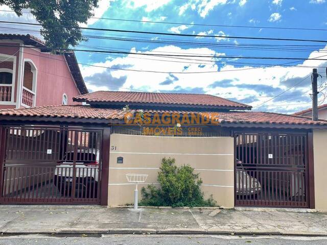 Casa para Venda em São José dos Campos - 1