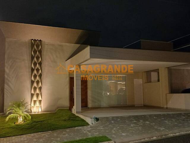 Casa para Venda em São José dos Campos - 4