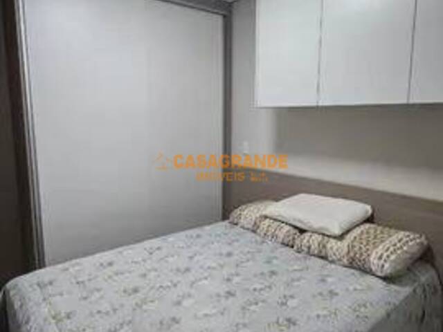 Apartamento para Venda em São José dos Campos - 4