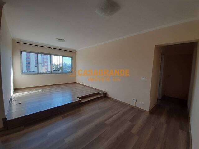 Apartamento para Venda em São José dos Campos - 4