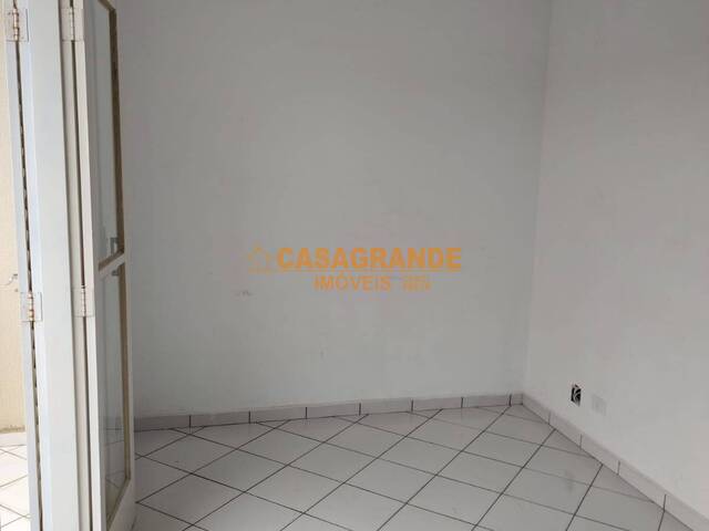 Casa para Venda em São José dos Campos - 5