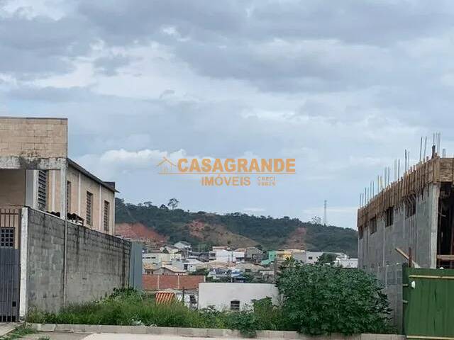 Área para Venda em São José dos Campos - 4