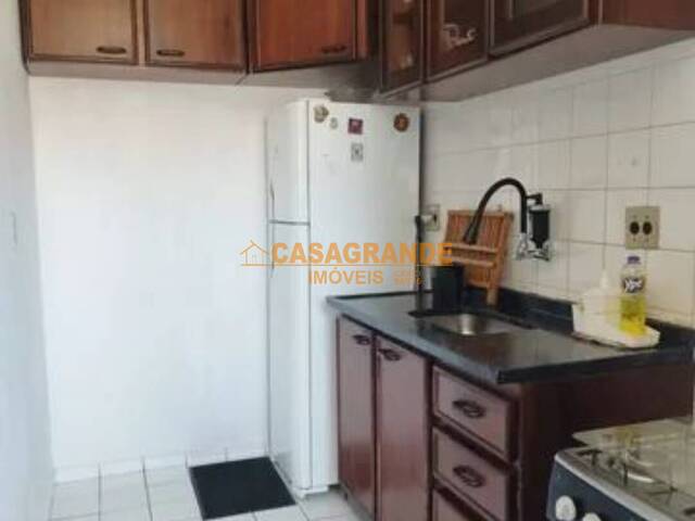 Apartamento para Venda em São José dos Campos - 4