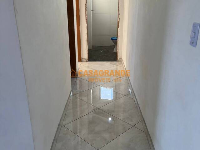 Apartamento para Venda em São José dos Campos - 4