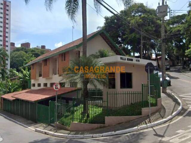 Casa para Venda em São José dos Campos - 2