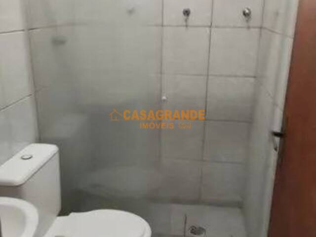 Apartamento para Venda em São José dos Campos - 3