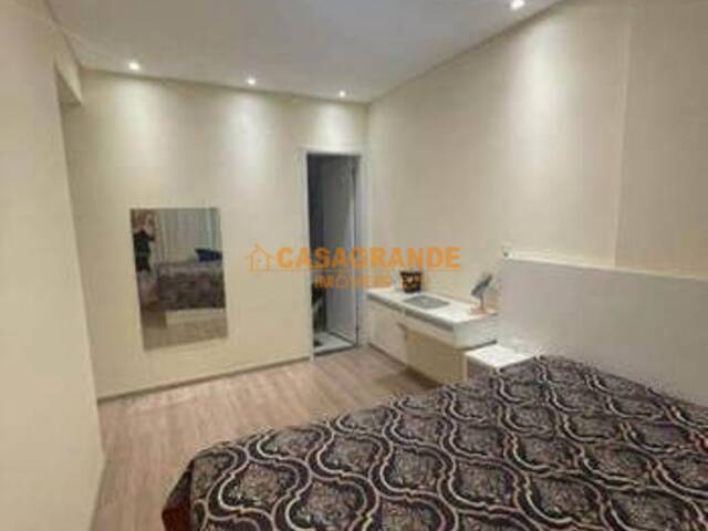 Apartamento para Venda em São José dos Campos - 4