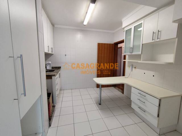 Apartamento para Venda em São José dos Campos - 3