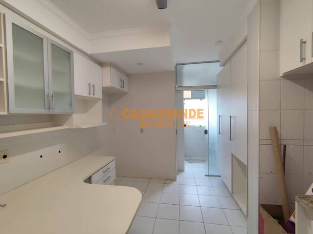 Apartamento para Venda em São José dos Campos - 4